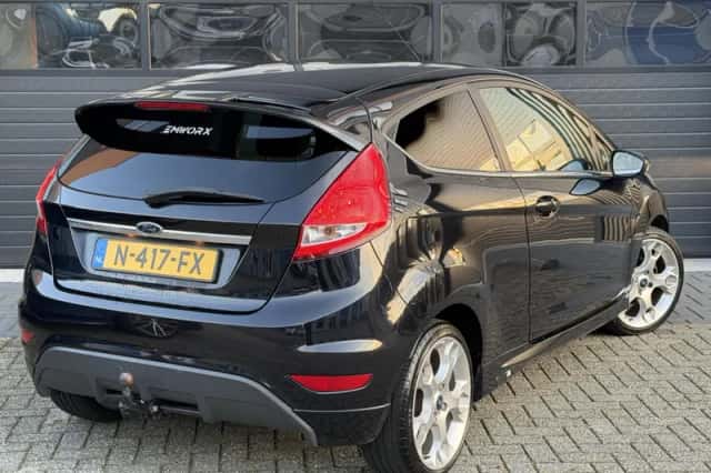 Ford Fiesta (2009) thumbnail 6
