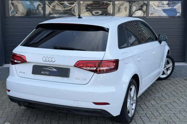 Audi A3 (2019) thumbnail 5