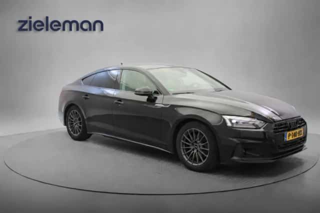 Audi A5 (2022) thumbnail 1