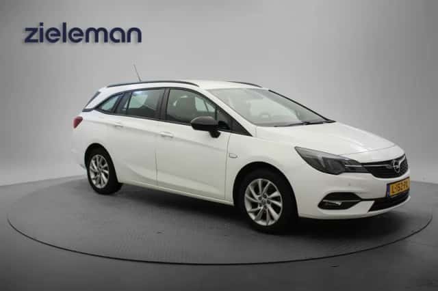 Opel Astra (2021) thumbnail 1