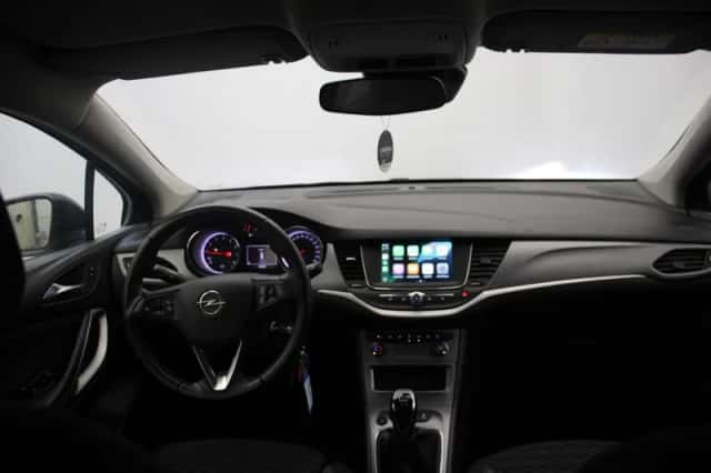 Opel Astra (2021) thumbnail 2