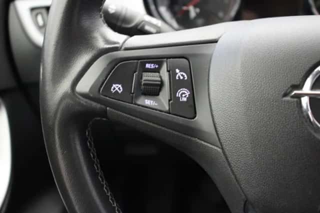 Opel Astra (2021) thumbnail 6