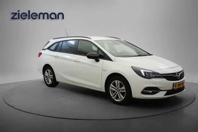 Opel Astra (2021) thumbnail 1