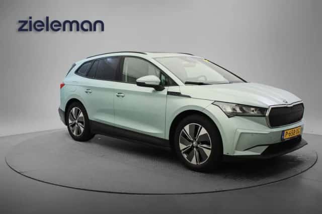 Škoda Enyaq (2022) thumbnail 1