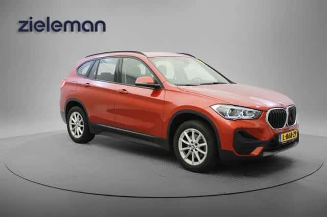 BMW X1 (2021) thumbnail 1