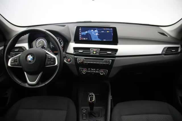 BMW X1 (2021) thumbnail 2