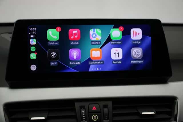 BMW X1 (2021) thumbnail 5