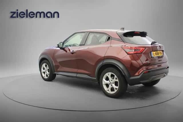 Nissan Juke (2021) thumbnail 3