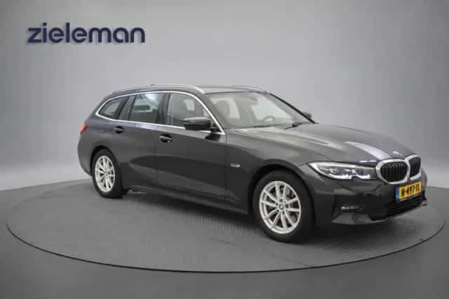 BMW 3-Serie (2022) thumbnail 1