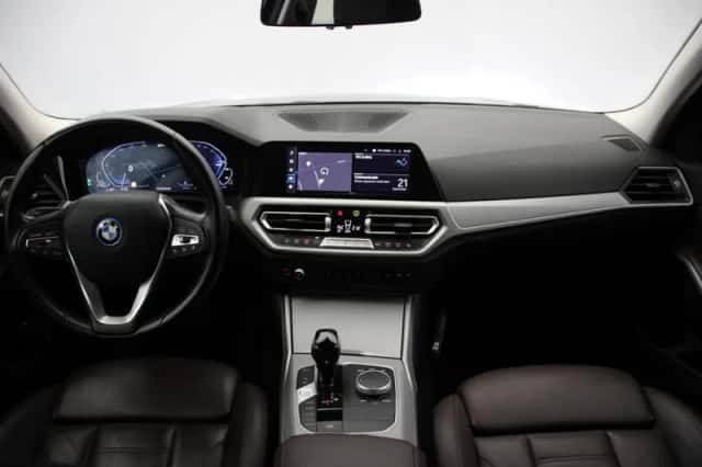 BMW 3-Serie (2022) thumbnail 2