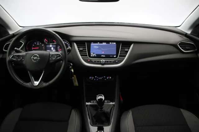 Opel Grandland (2021) thumbnail 2