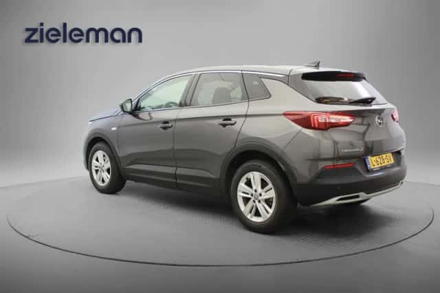 Opel Grandland (2021) thumbnail 3