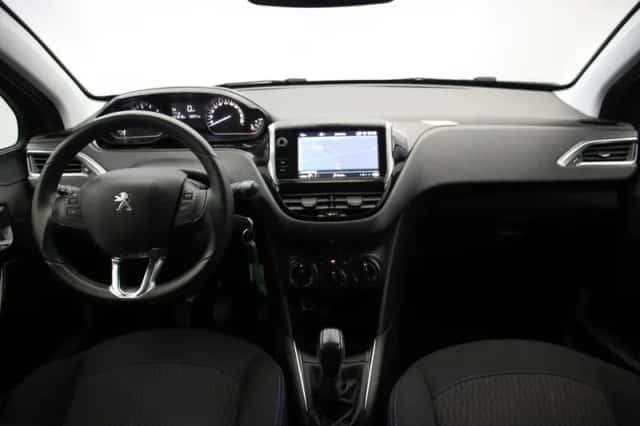 Peugeot 208 (2019) thumbnail 2
