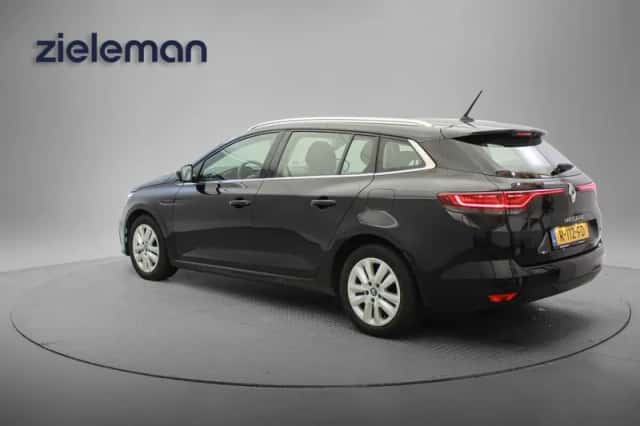Renault Mégane (2022) thumbnail 4