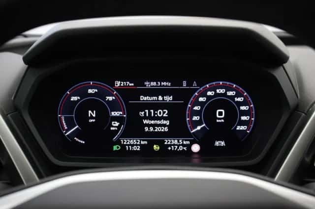 Audi Q4 e-tron (2021) thumbnail 6