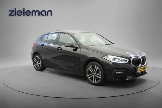 BMW 1-Serie (2022) thumbnail 1