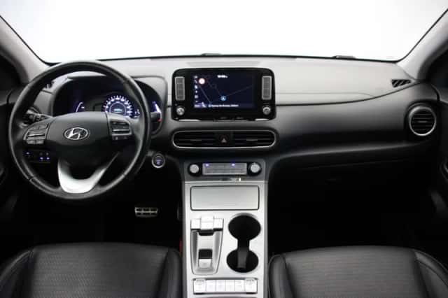Hyundai Kona (2019) thumbnail 2