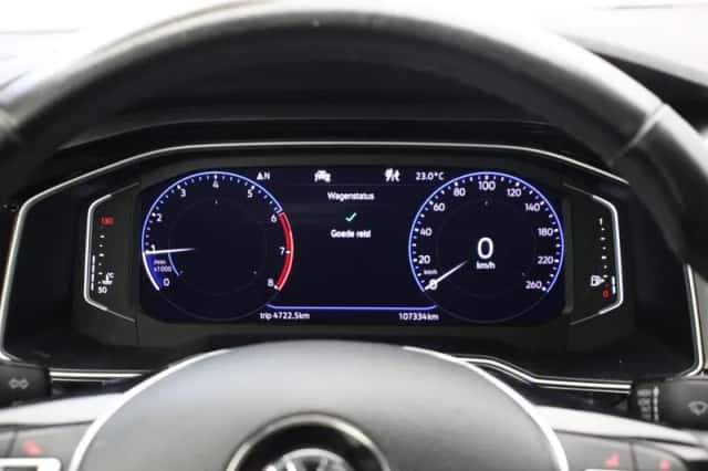 Volkswagen Polo (2021) thumbnail 5