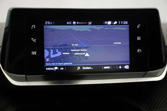 Peugeot 208 (2021) thumbnail 6