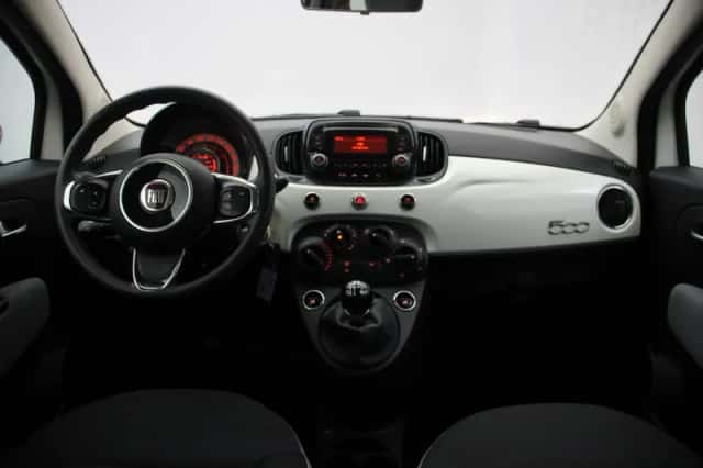Fiat 500 (2018) thumbnail 2