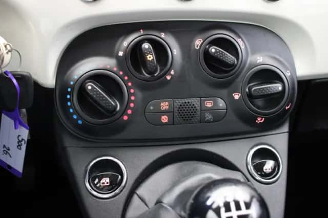 Fiat 500 (2018) thumbnail 5