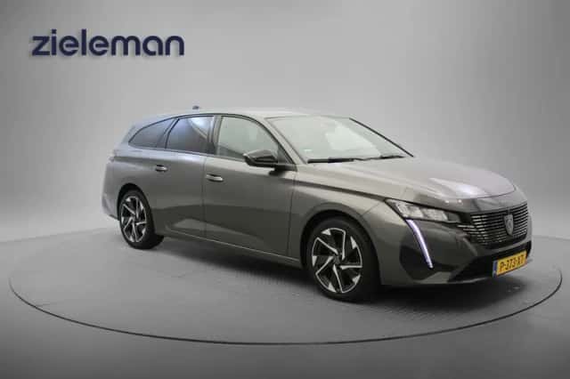Peugeot 308 (2022) thumbnail 1