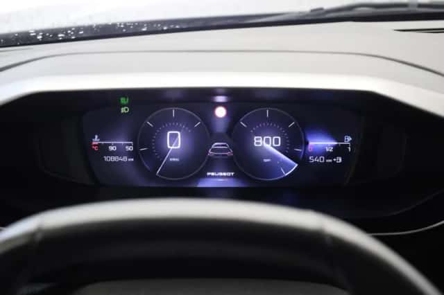 Peugeot 308 (2022) thumbnail 5