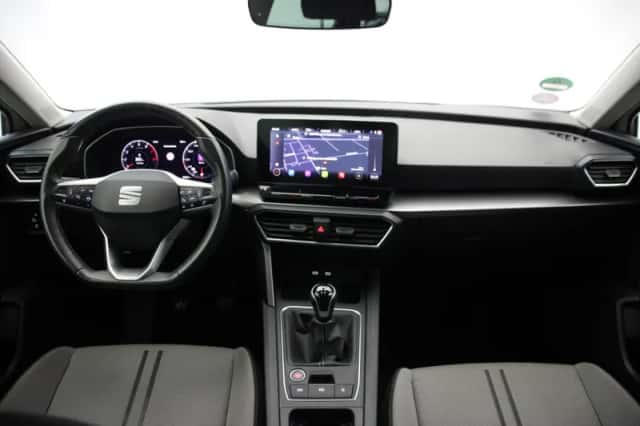 SEAT Leon Sportstourer (2021) thumbnail 2