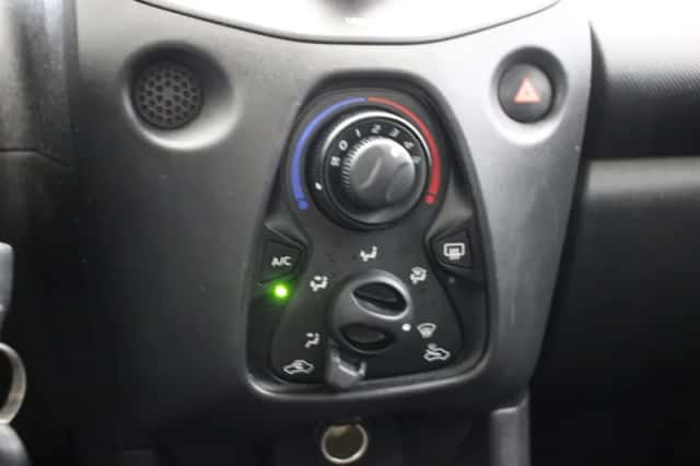 Toyota Aygo (2020) thumbnail 5