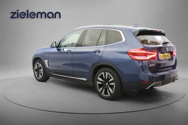 BMW iX3 (2021) thumbnail 4