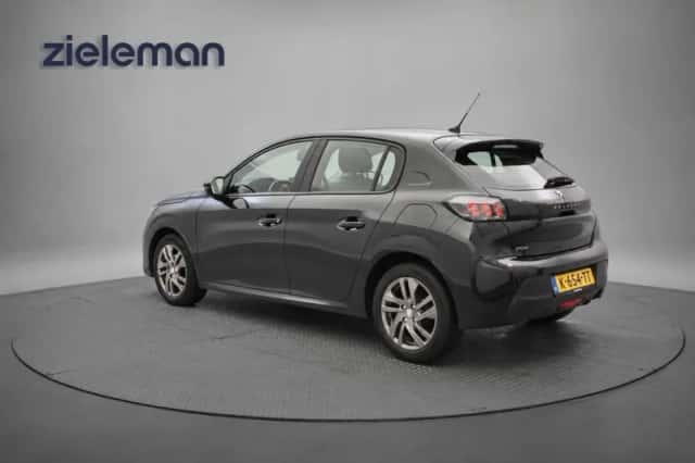 Peugeot 208 (2021) thumbnail 3