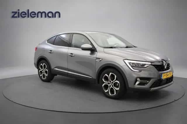 Renault Arkana (2022) thumbnail 1