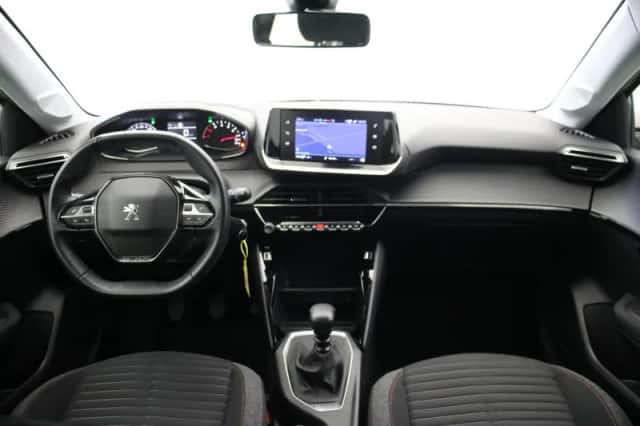 Peugeot 208 (2021) thumbnail 2