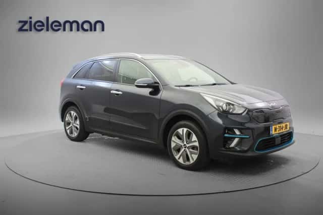 Kia Niro (2021) thumbnail 1