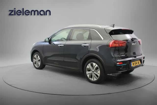 Kia Niro (2021) thumbnail 4