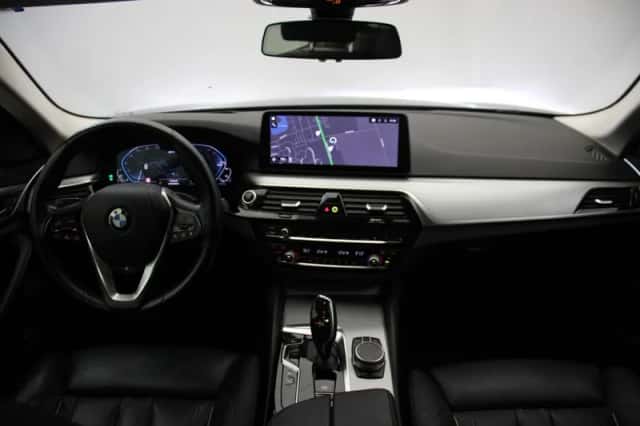 BMW 5-Serie (2021) thumbnail 2