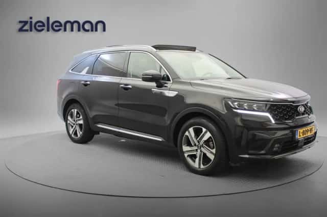 Kia Sorento (2021) thumbnail 1