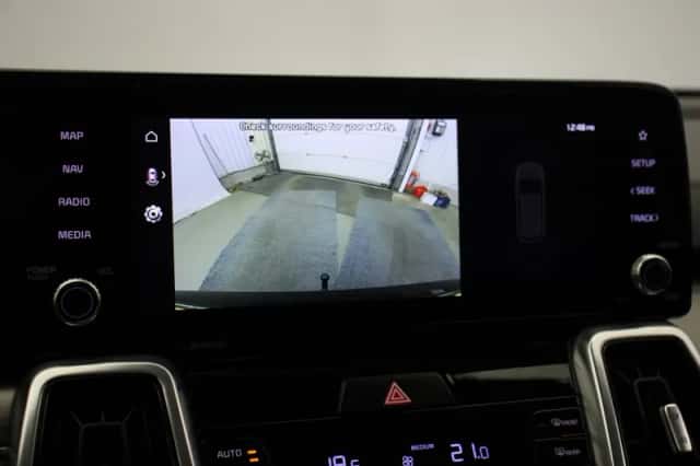 Kia Sorento (2021) thumbnail 6