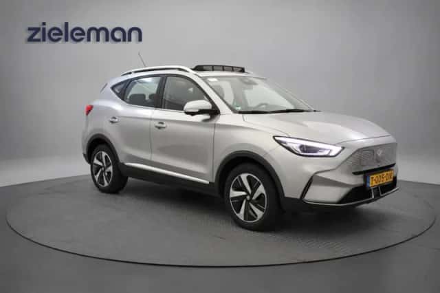 MG ZS (2023) thumbnail 1