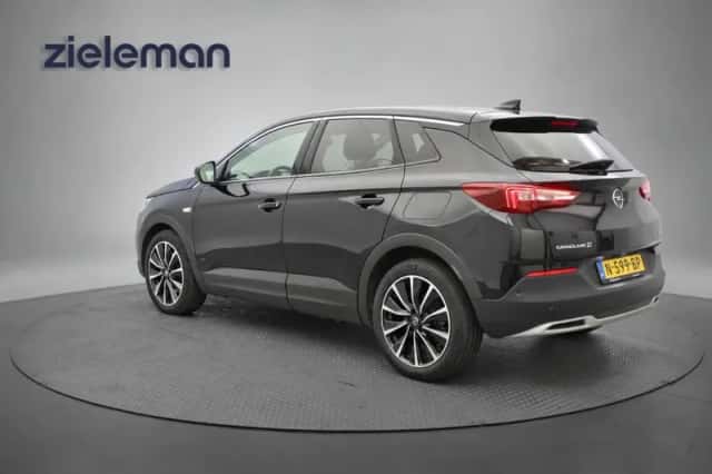 Opel Grandland (2021) thumbnail 3