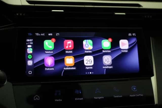 Peugeot 308 (2023) thumbnail 6