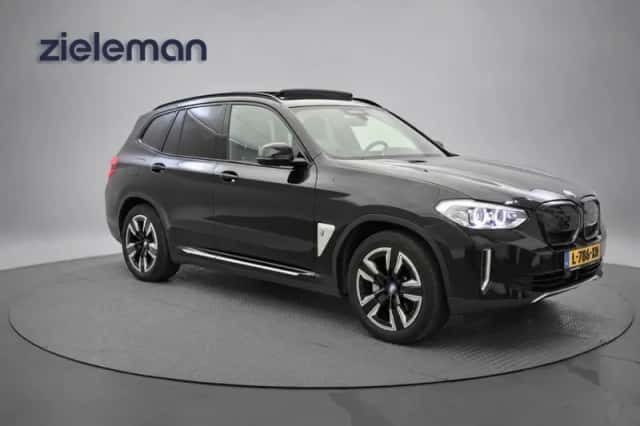 BMW iX3 (2021) thumbnail 1