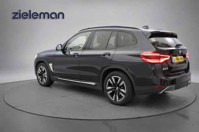 BMW iX3 (2021) thumbnail 4