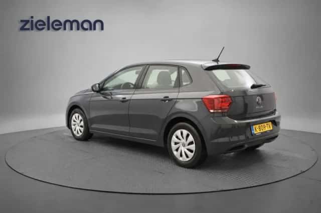 Volkswagen Polo (2021) thumbnail 3
