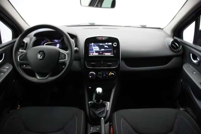 Renault Clio (2019) thumbnail 2