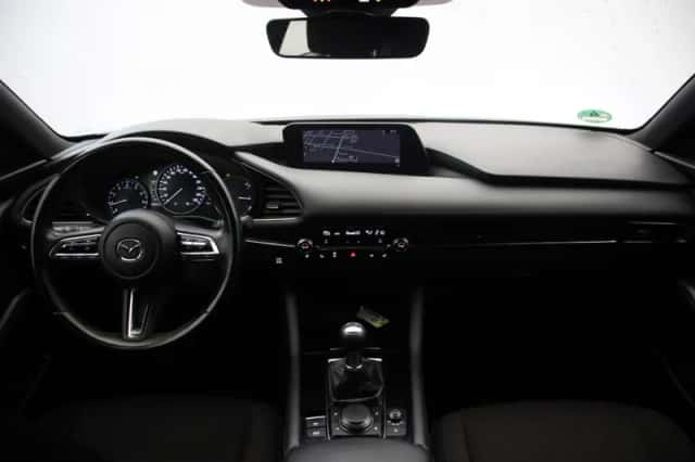 Mazda 3 (2022) thumbnail 2