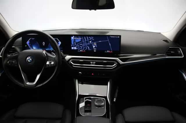 BMW 3-Serie (2023) thumbnail 2