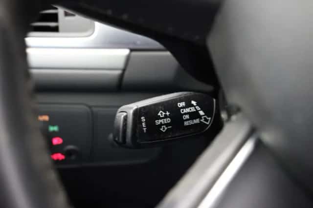 Audi A6 (2012) thumbnail 6