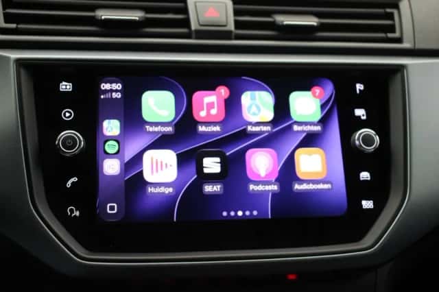 SEAT Arona (2018) thumbnail 5