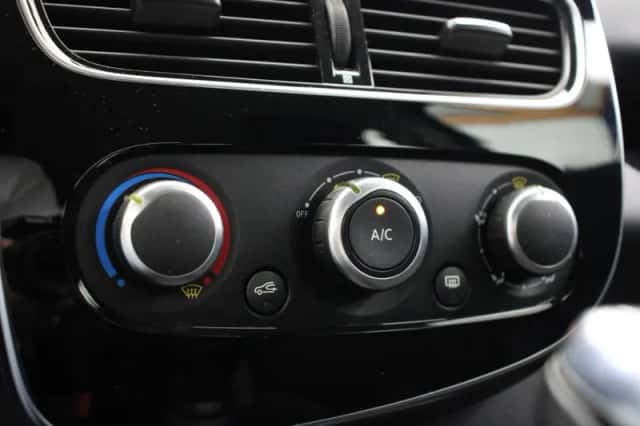 Renault Clio (2018) thumbnail 5